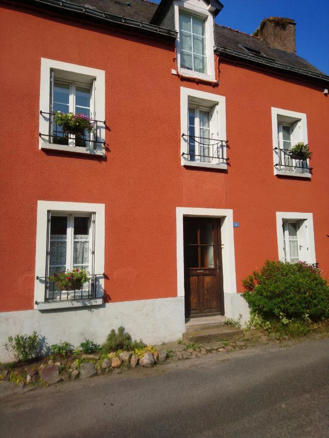 Chambre D'Art Bed & Breakfast Josselin Exterior photo